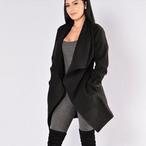 **BRAND NEW FASHION NOVA FAUX WOOL WHITE COAT***